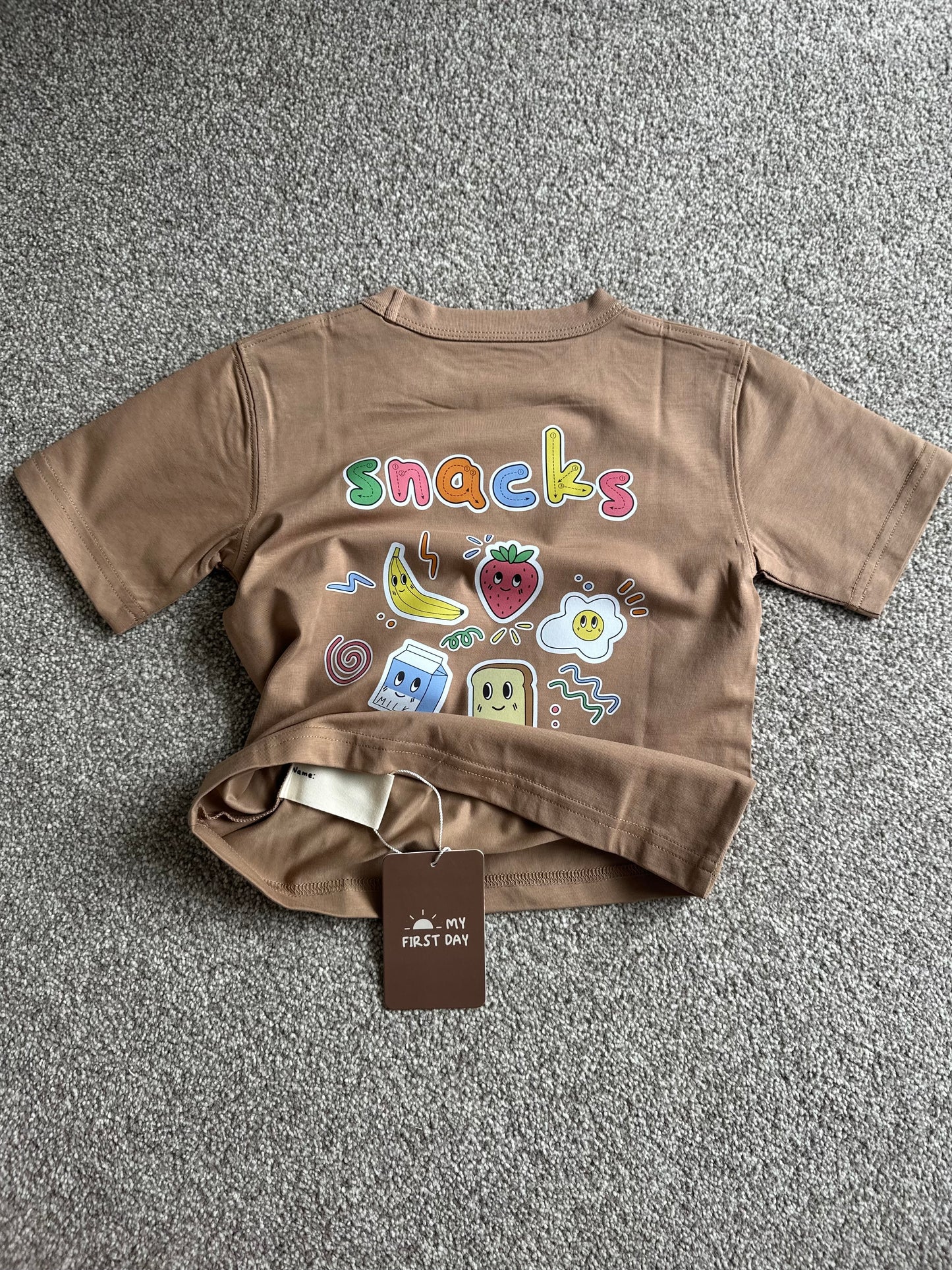 SNACKS Biscuit tee